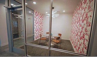 S1bd Serviced 1-br w Full Kitchen in Walkable Neighborhood