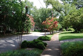 B2bk Professional Condo w Wi-fi Perfect for Business Travelers