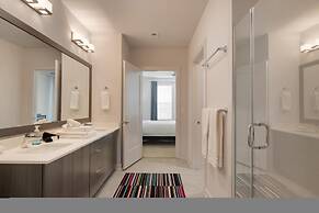 S2bb Bright 2-br Midtown Apartment With Pool and Gym