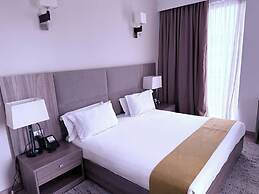TH BonRoyal Hotel