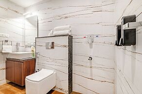 Sterling Banashree Badami