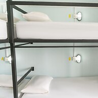 Slumber Party Koh Phagnan Beach