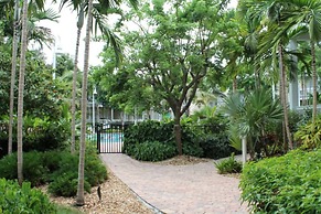 Coral Palm by Avantstay Key West Walkable Gated Community & Shared Poo
