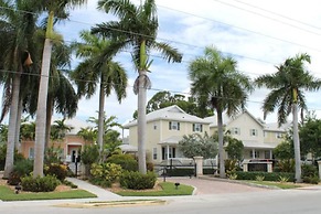 Coral Palm by Avantstay Key West Walkable Gated Community & Shared Poo