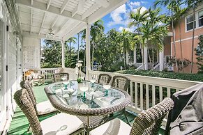 Coral Palm by Avantstay Key West Walkable Gated Community & Shared Poo