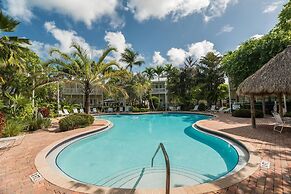 Coral Palm by Avantstay Key West Walkable Gated Community & Shared Poo