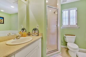 Coral Palm by Avantstay Key West Walkable Gated Community & Shared Poo