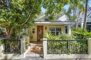 La Casita by Avantstay Steps to Duval Street in Key West! Month Long S