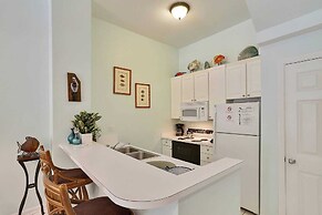 Key West Found by Avantstay Close to Shops w/ Patio & Shared Pool! Wee
