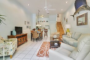 Key West Found by Avantstay Close to Shops w/ Patio & Shared Pool! Wee