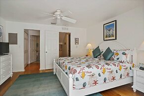 Key West Found by Avantstay Close to Shops w/ Patio & Shared Pool! Wee