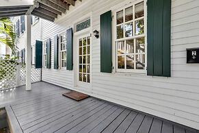 Lazy Gecko by Avantstay Walk to Duval St in Key West! Month Long Stays