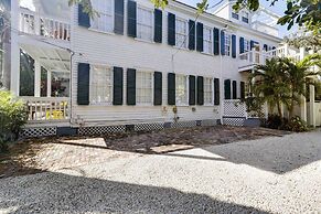 Lazy Gecko by Avantstay Walk to Duval St in Key West! Month Long Stays