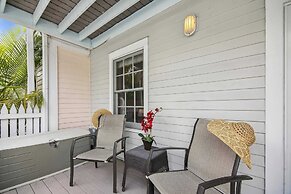 Key West Charming by Avantstay Communal Pool Gated Community Near Fort