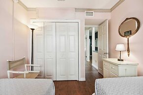 Key West Charming by Avantstay Communal Pool Gated Community Near Fort