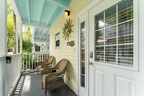 A Place In Paradise by Avantstay Key West Walkable w/ Shared Pool Week