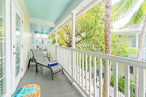 A Place In Paradise by Avantstay Key West Walkable w/ Shared Pool Week