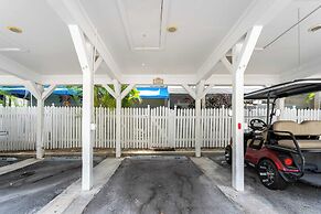 A Place In Paradise by Avantstay Key West Walkable w/ Shared Pool Week