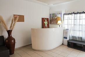 ANTIQUE Guest House Fundidora