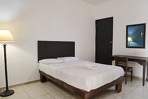 ANTIQUE Guest House Fundidora