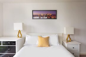 Stunning Brentford Penthouse