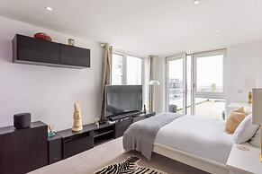 Stunning Brentford Penthouse