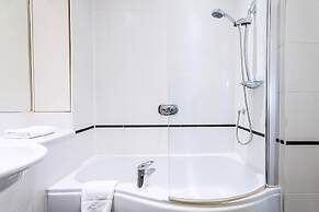 Bright & Comfortable Angel Apartment