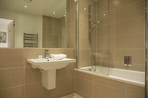 Bright Chelsea Garden Nest