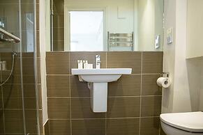 Bright Chelsea Garden Nest