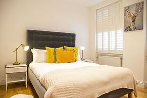 Bright Chelsea Garden Nest