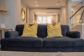 Stunning Rare Soho Gem