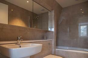 Stunning Rare Soho Gem