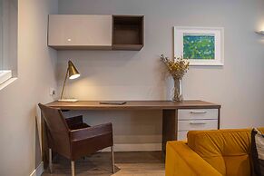 Stunning Rare Soho Gem