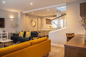 Stunning Rare Soho Gem