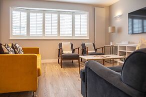 Stunning Rare Soho Gem
