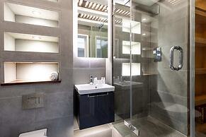 Bright Maida Vale Apartment