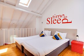 Bright Maida Vale Apartment