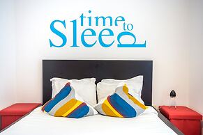 Bright Maida Vale Apartment