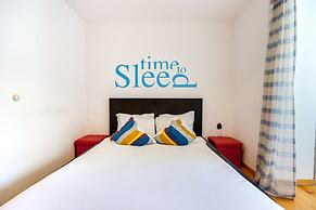 Bright Maida Vale Apartment