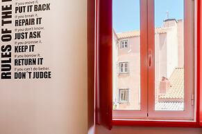 Bright Maida Vale Apartment