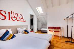 Bright Maida Vale Apartment