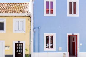 Bright Maida Vale Apartment