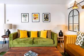Classy Notting Hill Nest
