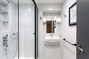 Classy Notting Hill Nest
