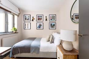 Classy Notting Hill Nest
