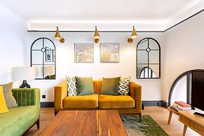 Classy Notting Hill Nest