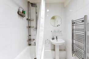 Cosy Pimlico Retreat