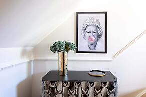 Fabulous Gloucester Road Apartment