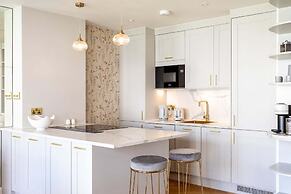 Fabulous Gloucester Road Apartment