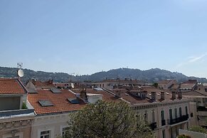 Two Bed Notting Hill Gem